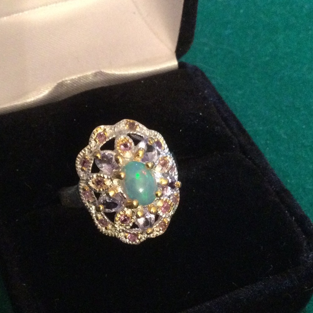 Outstanding AA+ Genuine Natural Opal with Tanzanite - Picture 11 of 14